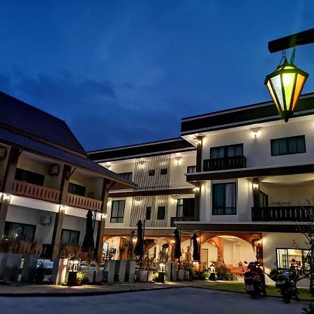 Hotel Sriananpura Chiang Mai Esterno foto